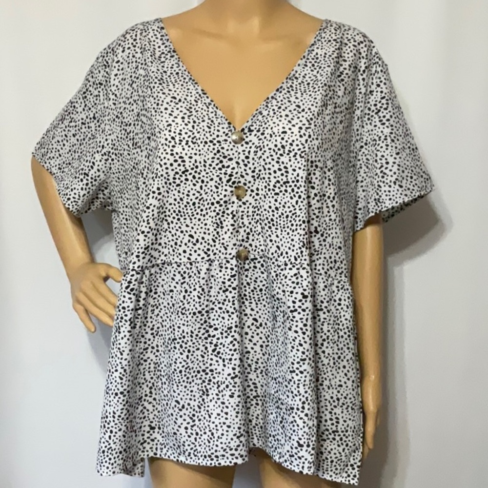 SHEIN Curve Size 3XL Polka Dot Women’s Top